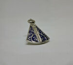 Pin, Boton, Broche - Nossa Senhora Aparecida Azul e Prata - Imagem 3
