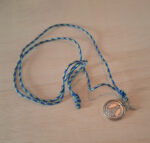 Cordão com pingente de Nossa senhora Aparecida e Catedral - Redonda - Imagem 5