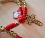 Terço em Paracord - Sagrado Coração de Jesus - Imagem 7