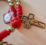 Terço em Paracord - Sagrado Coração de Jesus - Imagem 6