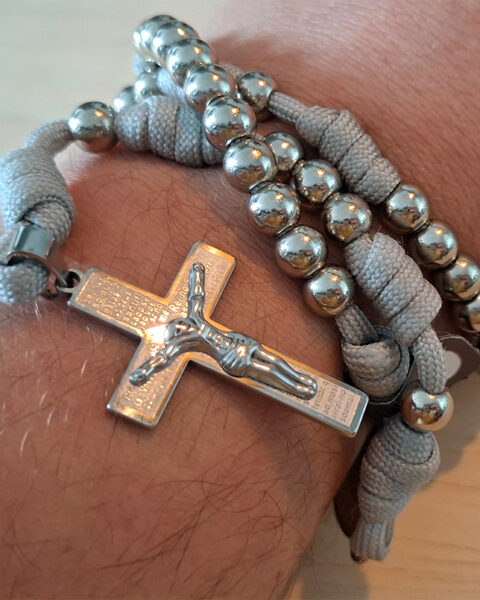 Terço em Paracord - Nossa Senhora das graças - Cinza/Prata