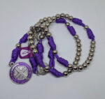 Terço em Paracord - São Bento - Roxo/Prata - Imagem 3